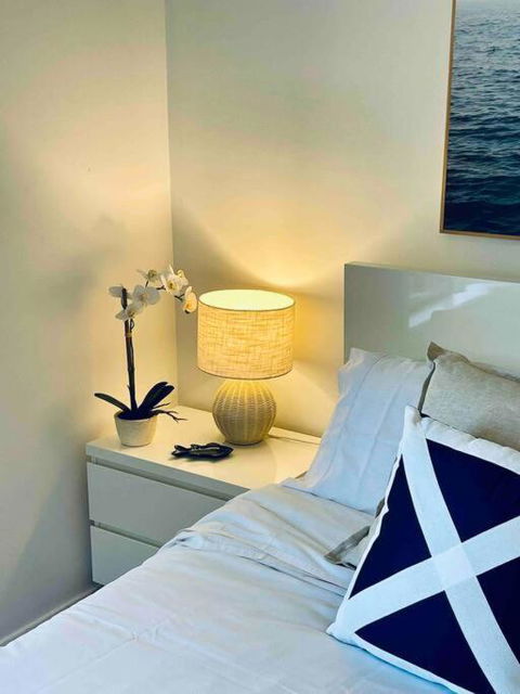 DOCK 08 Riverside Entertainer Pets Welcome - Accommodation Broadbeach 1
