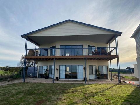 Edithburgh Sea Views - Accommodation Broadbeach 0
