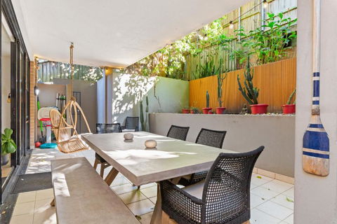 Fab Bondi 2-Bed With Courtyard & Alfresco Dining - Accommodation Broadbeach 1