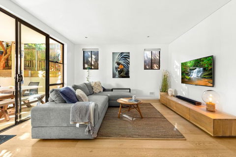 Fab Bondi 2-Bed With Courtyard & Alfresco Dining - Accommodation Broadbeach 2