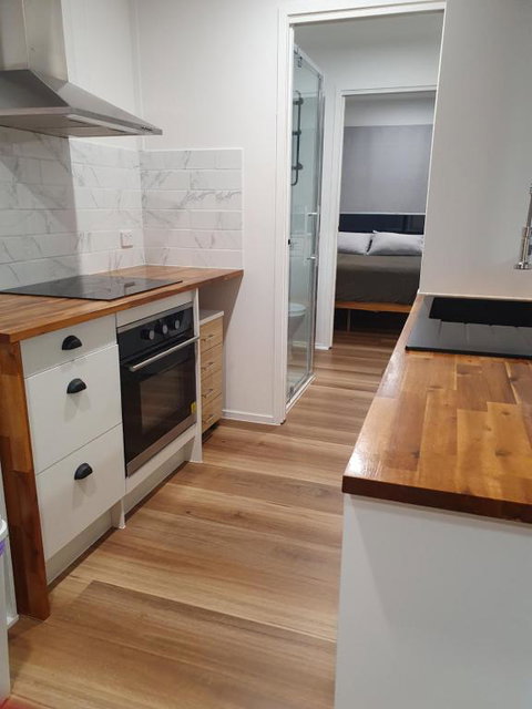 Forest Retreat Tiny Home Living - Accommodation Broadbeach 2
