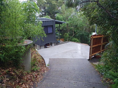 Forest Retreat Tiny Home Living - Accommodation Broadbeach 3