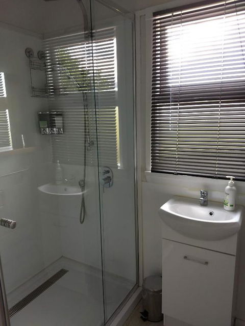 Gladstone Gem - Gateway To The Bays North East Tasmania - Accommodation Broadbeach 4