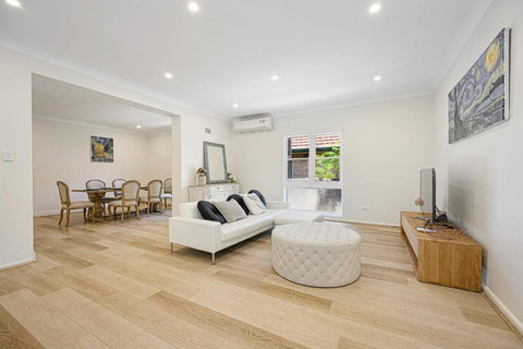 Getaway For You And Your Loved Ones - Accommodation Broadbeach 0