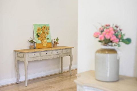 Getaway For You And Your Loved Ones - Accommodation Broadbeach 2