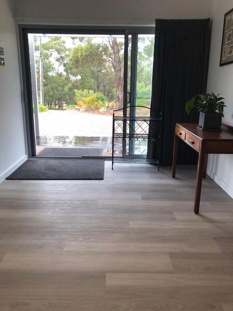 Gully Getaway - Accommodation Broadbeach 2