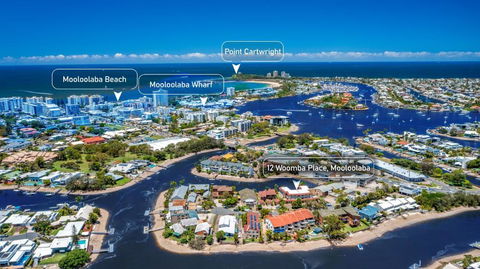 HACIENDA- CANAL VIEWS AND COMFORT - Accommodation Broadbeach 0