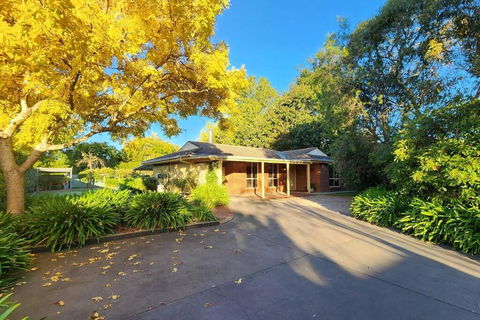 Hahndorf Home, Walk To Main St, Sleeps 8 - Accommodation Broadbeach 0