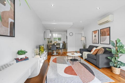 Hidden Gem At Caulfield Park - Accommodation Broadbeach 0