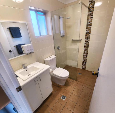 Highway Inn Motel - Accommodation Broadbeach 2