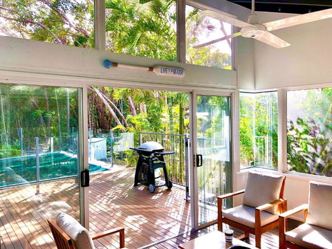 Ibis 3 House - Accommodation Broadbeach 1