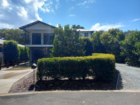 Ibis 9 House - Accommodation Broadbeach 1