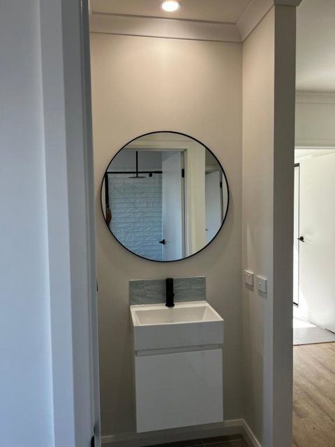 Home Away From Home - Accommodation Broadbeach 1