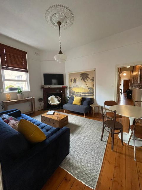 Iconic Lygon Street Home - Accommodation Broadbeach 1
