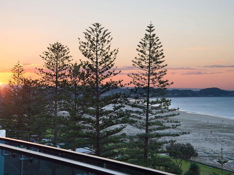 Iconic Apartments 704 - Accommodation Broadbeach 1