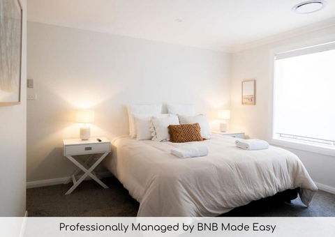 Ideal Family Home, Close To Sportsgrounds, Hospital & Cadia - Accommodation Broadbeach 0