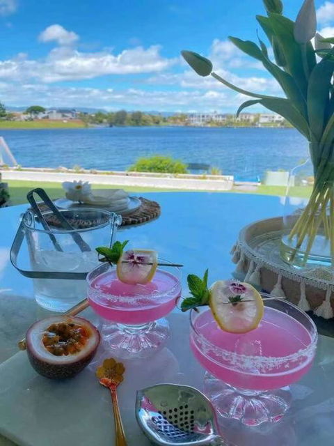 Immaculate Waterfront Residence-Masterpiece - Accommodation Broadbeach 0