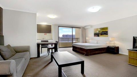 In The City Studio At College St - Accommodation Broadbeach 0