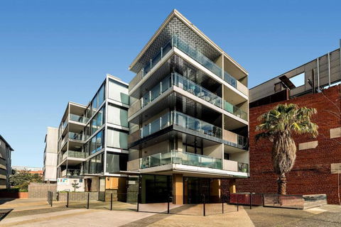 Incredible Inkerman - Accommodation Broadbeach 2