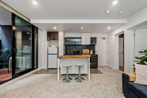 Incredible Inkerman - Accommodation Broadbeach 3