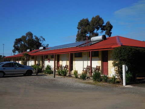 Inglewood Motel And Caravan Park Victoria - Accommodation Broadbeach 0
