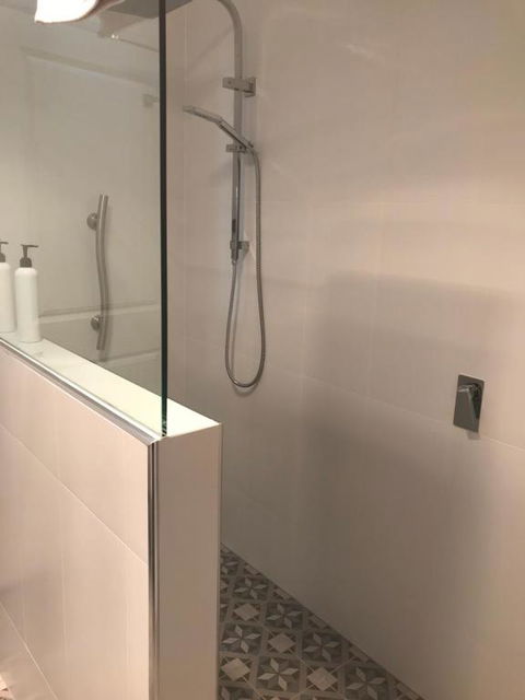 Inn Scone - Accommodation Broadbeach 2
