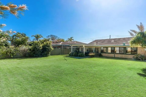 Iona - Accommodation Broadbeach 0