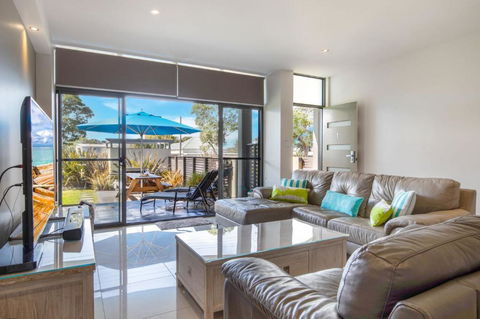 Interlude Apartment - Accommodation Broadbeach 1