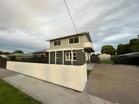 Irene June Coastal Retreat - Accommodation Broadbeach 0
