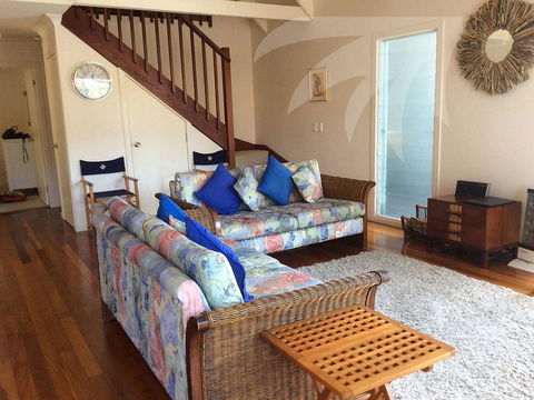 Affordable Twin Peaks 2 - Accommodation Broadbeach 3