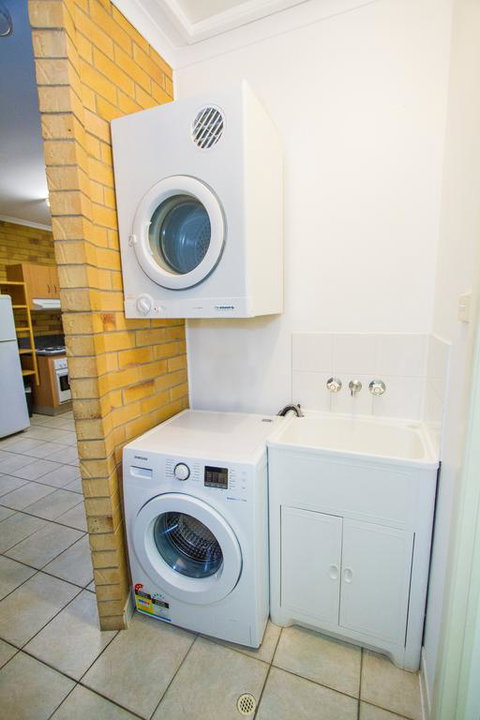 Agnes Palms Accommodation - Accommodation Broadbeach 3