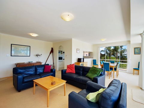 Albacore, Unit 6, 12 Ondine Close - Accommodation Broadbeach 1