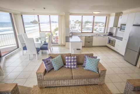 Albatross North Apartments - Accommodation Broadbeach 2
