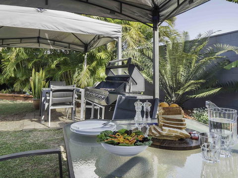 Almare Tourist Motel - Accommodation Broadbeach 2