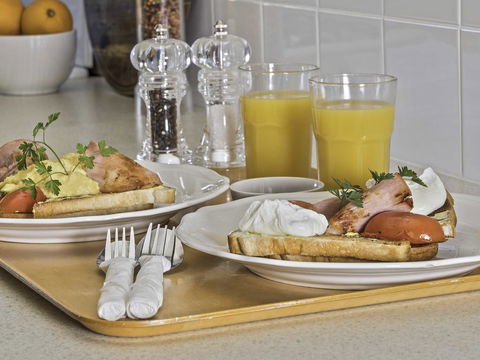 Almare Tourist Motel - Accommodation Broadbeach 0
