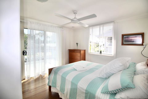 Aloha Alex Beach House Pet-friendly- 450m To The Beach - Accommodation Broadbeach 0