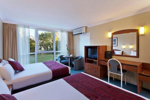 Alpine Motor Inn - Accommodation Broadbeach 2