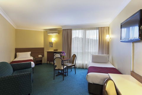 Alpine Motor Inn - Accommodation Broadbeach 1
