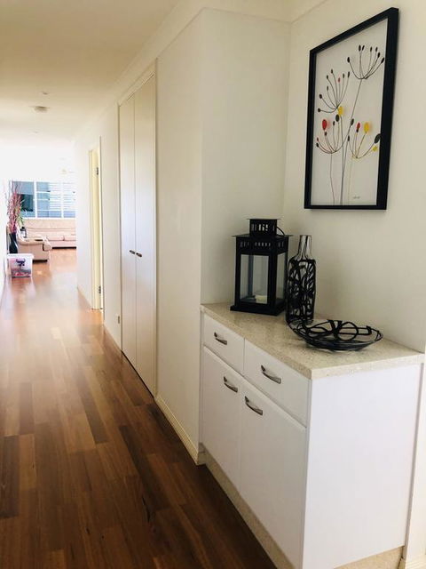 Amazing Apartment Ocean Views And Hot Tub On Balcony - Coolangatta - Accommodation Broadbeach 3