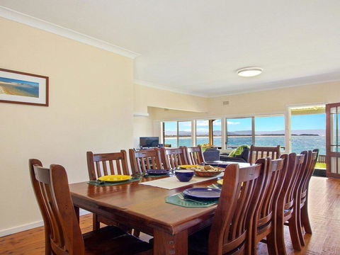 Amazing Aspects - Perched Above Tilbury Cove - Accommodation Broadbeach 1