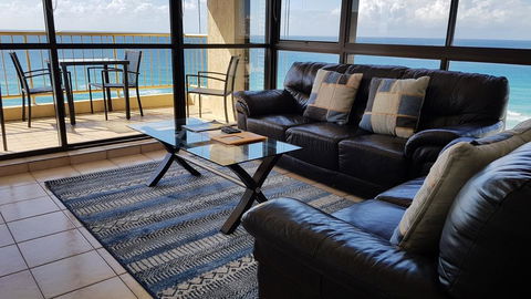 Amazing View In Surfers Paradise! Hidden Gem - Accommodation Broadbeach 2