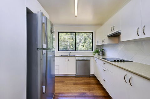 Ammaboolah At Hat Head - Accommodation Broadbeach 3
