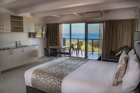 Amooran Oceanside Apartments And Motel - Accommodation Broadbeach 1