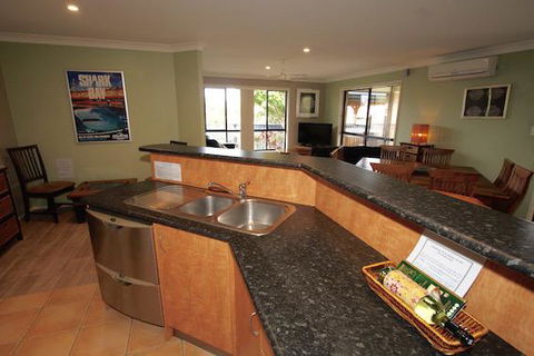 Anaheim House1 South By Getastay - Accommodation Broadbeach 1
