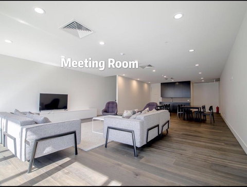 Angel's Space - Accommodation Broadbeach 1