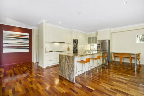 ANGOURIE HOUSE - SALT VILLAGE - Accommodation Broadbeach 2