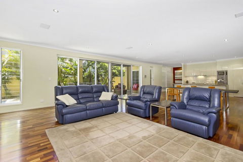 ANGOURIE HOUSE - SALT VILLAGE - Accommodation Broadbeach 1