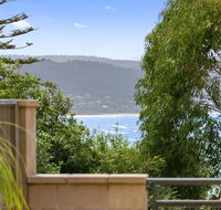 APARTMENT 23 PACIFIC APARTMENTS - sit on the deck and soak in the view - Accommodation Broadbeach
