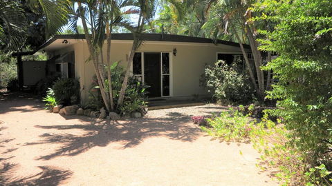 Apjohn House - Accommodation Broadbeach 0