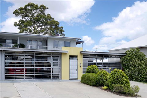 Applecross Riverside Apt - Accommodation Broadbeach 1